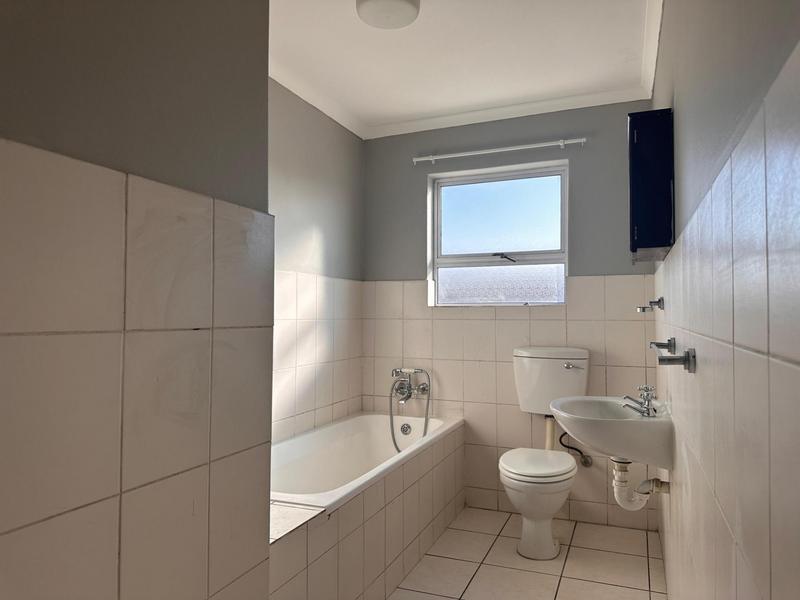 1 Bedroom Property for Sale in Guldenland Western Cape